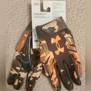 Under Armour F8 GlueGrip Limited Edition Football Gloves Size Large Brand new